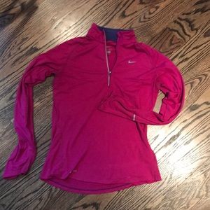 Nike women’s 3/4 zip running pull over